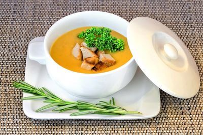 Крем-суп овощной с курицей